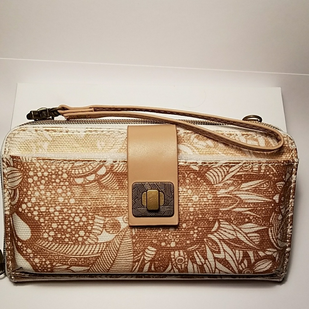 Sakroots crossbody wallet